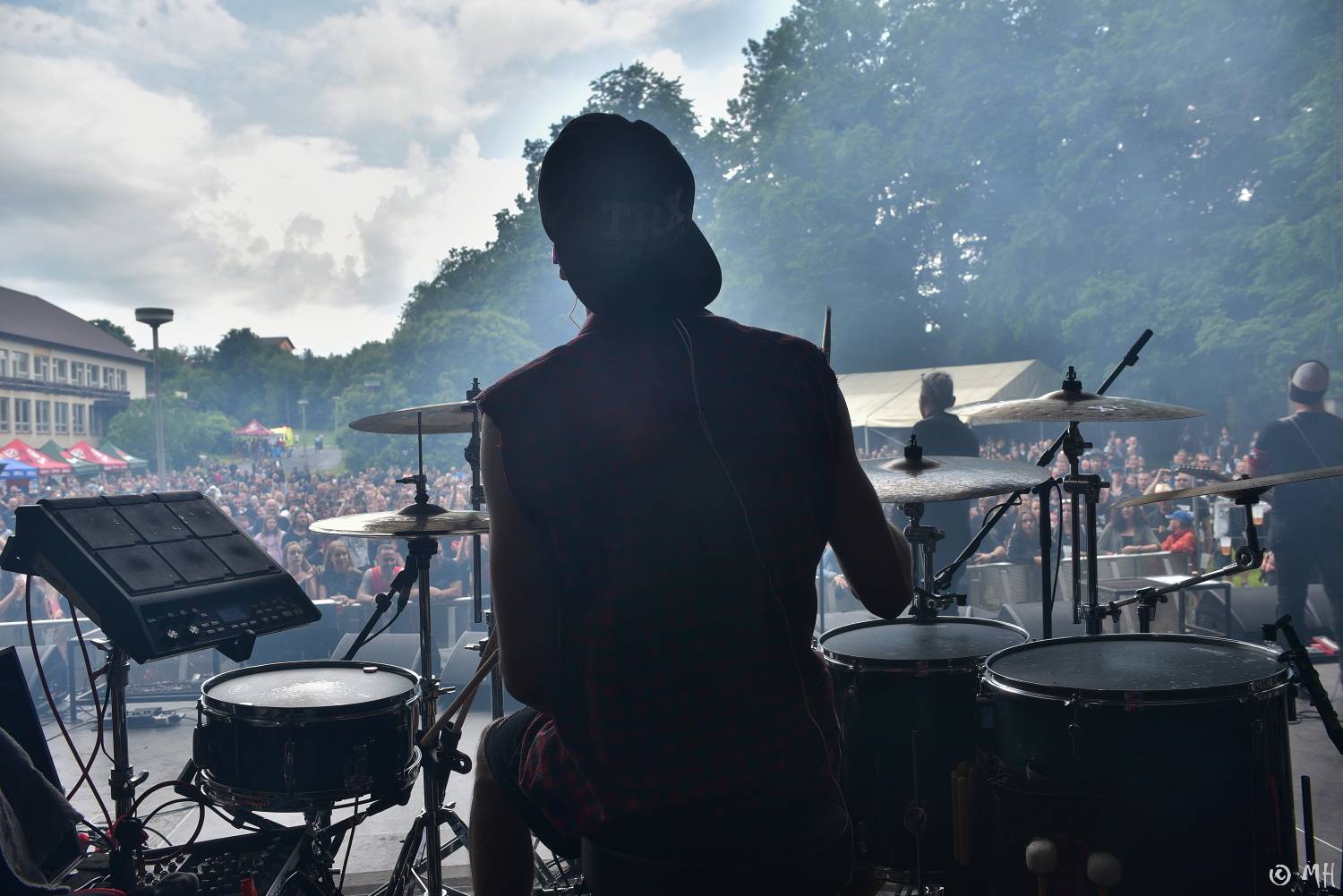 Manětín v sobotu ovládli rockeři. Zahráli Arakain, Krucipüsk, Gaia Mesiah nebo Cocotte Minute