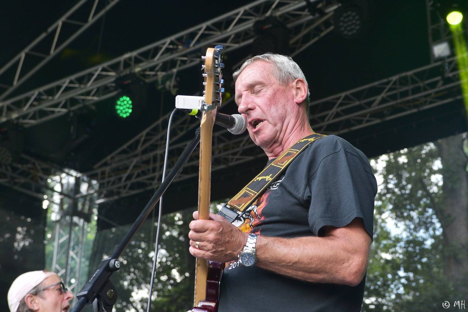 Manětín v sobotu ovládli rockeři. Zahráli Arakain, Krucipüsk, Gaia Mesiah nebo Cocotte Minute