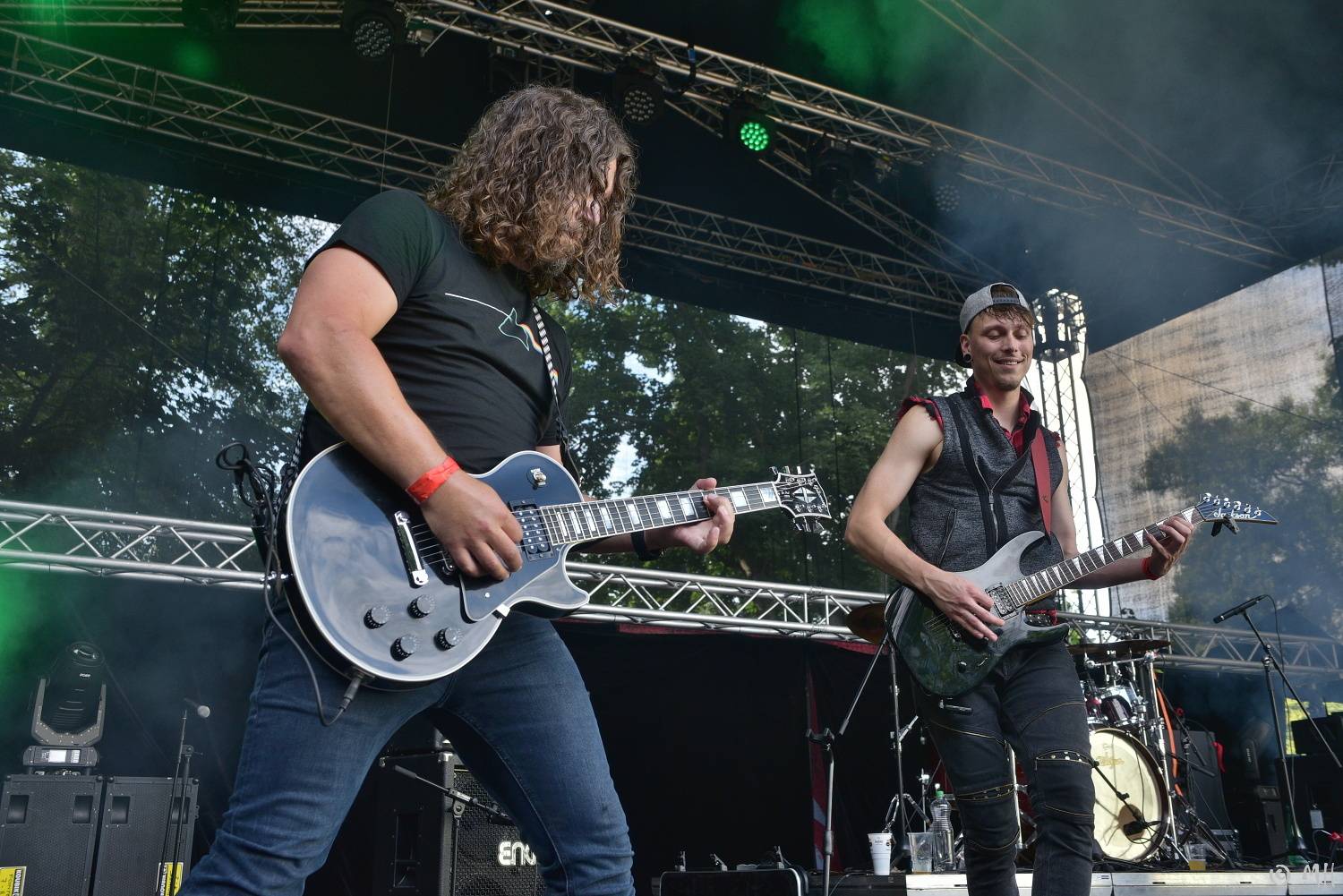 Manětín v sobotu ovládli rockeři. Zahráli Arakain, Krucipüsk, Gaia Mesiah nebo Cocotte Minute