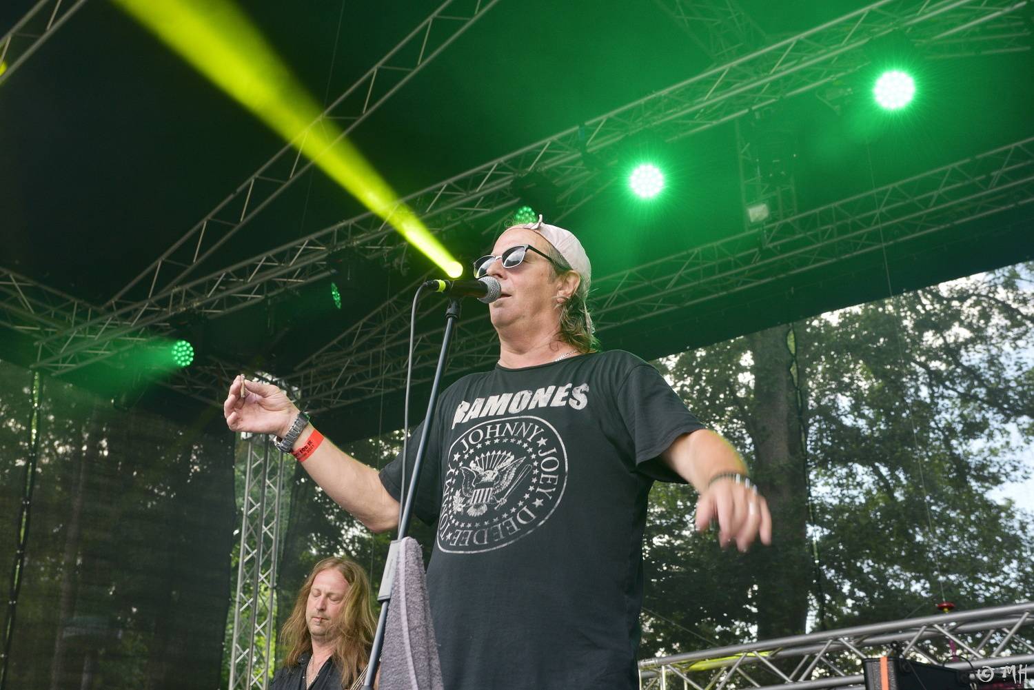 Manětín v sobotu ovládli rockeři. Zahráli Arakain, Krucipüsk, Gaia Mesiah nebo Cocotte Minute