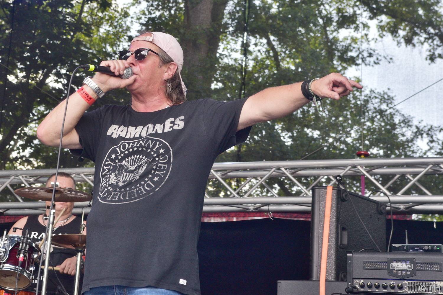 Manětín v sobotu ovládli rockeři. Zahráli Arakain, Krucipüsk, Gaia Mesiah nebo Cocotte Minute