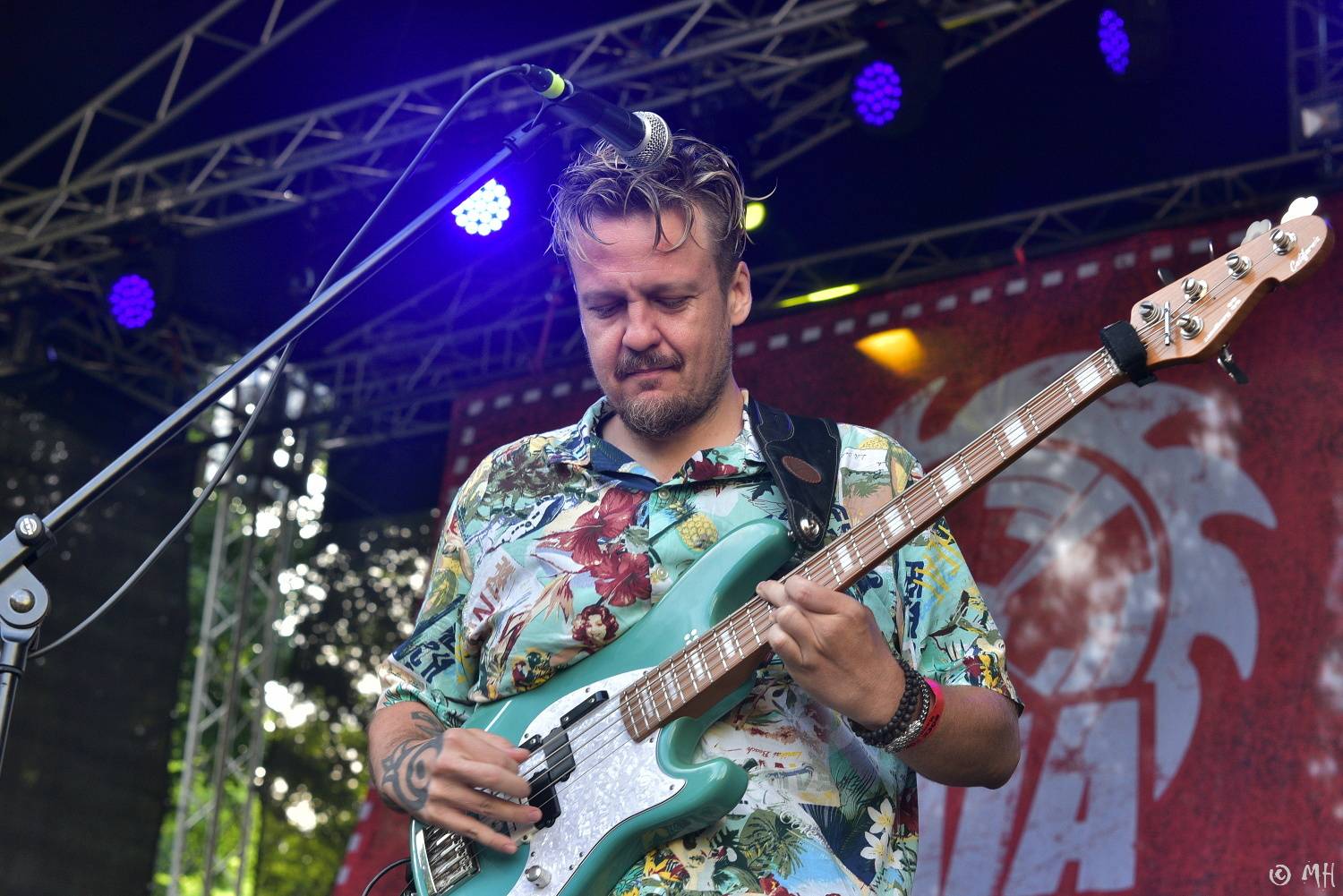 Manětín v sobotu ovládli rockeři. Zahráli Arakain, Krucipüsk, Gaia Mesiah nebo Cocotte Minute