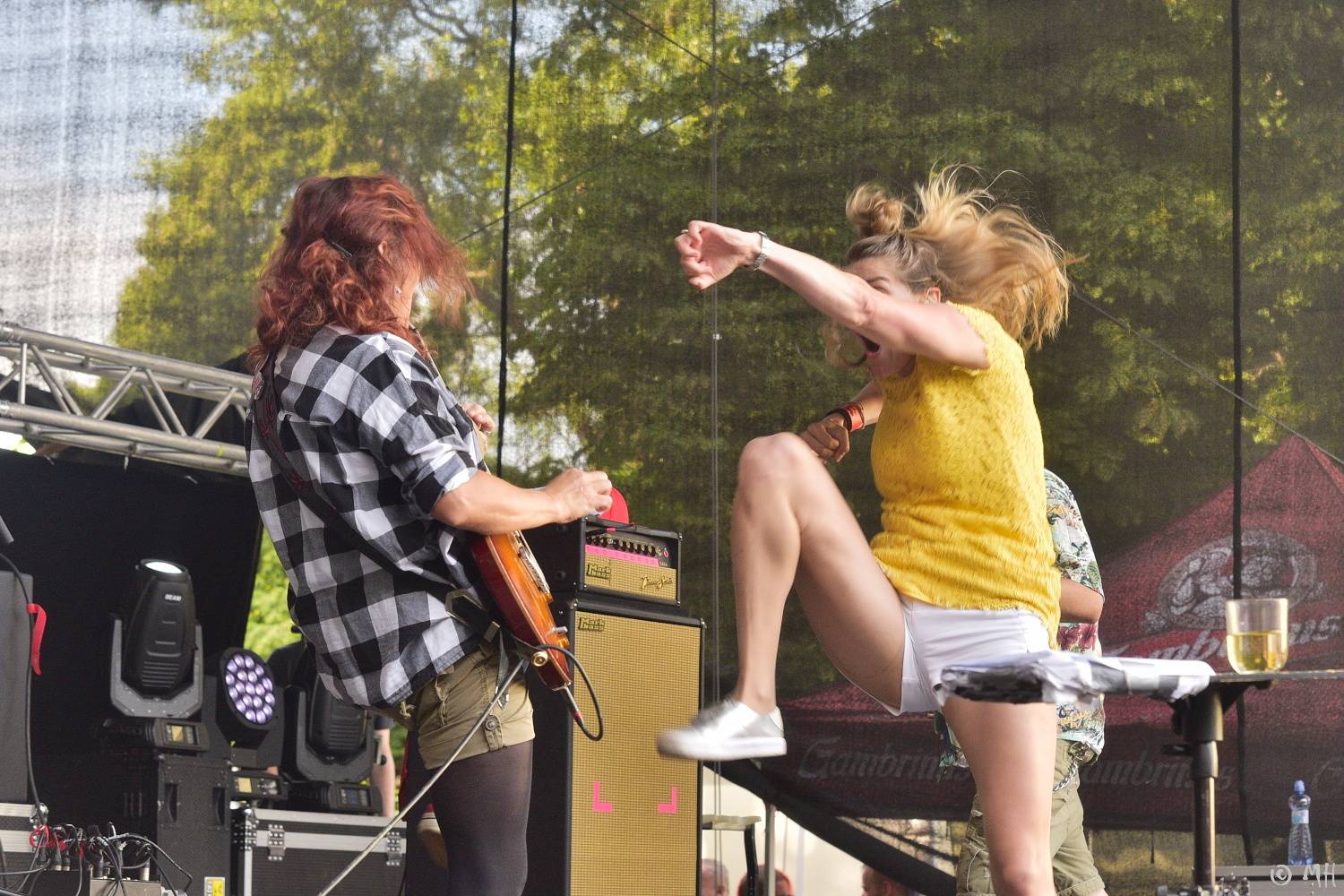 Manětín v sobotu ovládli rockeři. Zahráli Arakain, Krucipüsk, Gaia Mesiah nebo Cocotte Minute