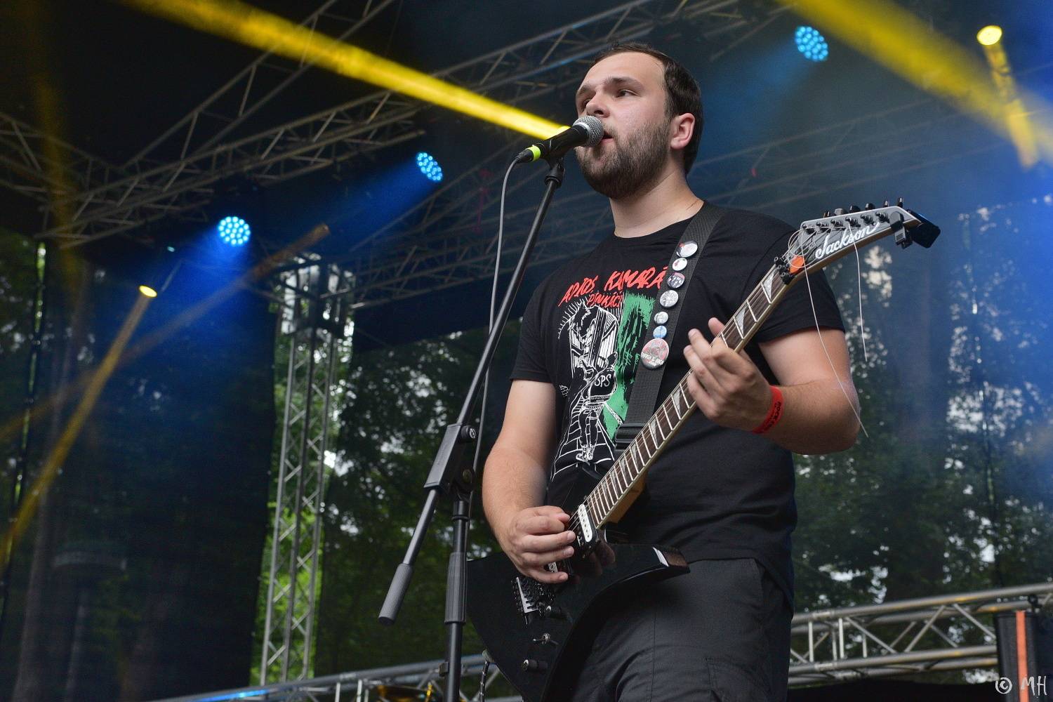 Manětín v sobotu ovládli rockeři. Zahráli Arakain, Krucipüsk, Gaia Mesiah nebo Cocotte Minute