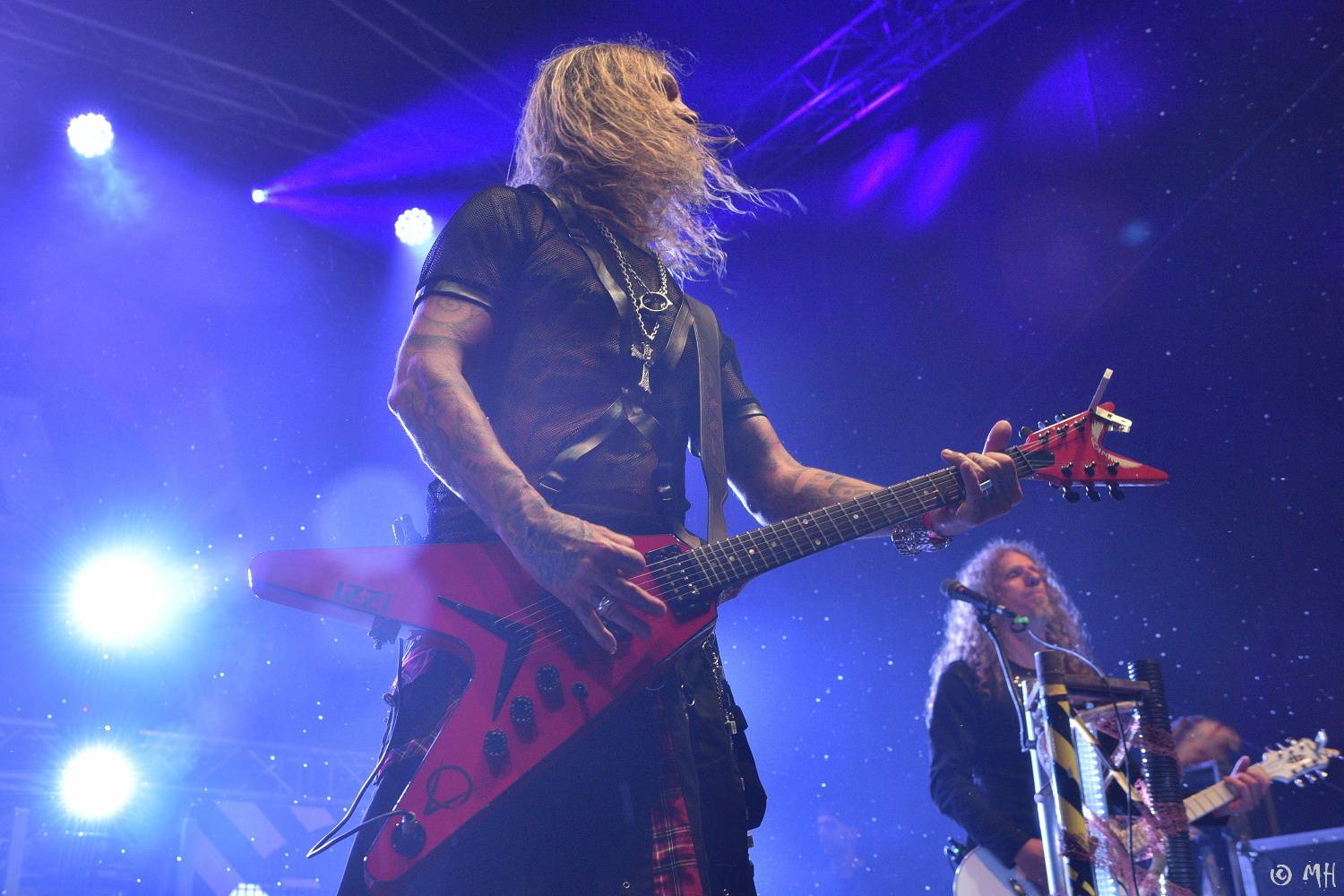 Manětín v sobotu ovládli rockeři. Zahráli Arakain, Krucipüsk, Gaia Mesiah nebo Cocotte Minute