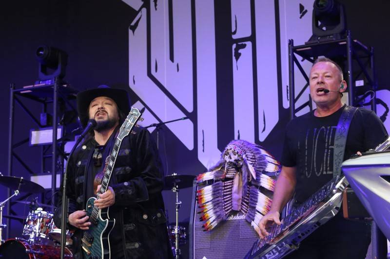 V Mikulově se dotkli Lucie. Kapela zahrála své největší hity, na koncert přijel i Leoš Mareš