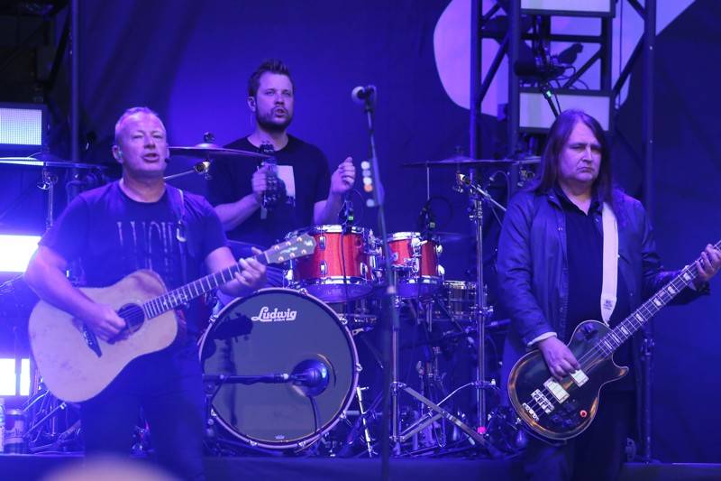 V Mikulově se dotkli Lucie. Kapela zahrála své největší hity, na koncert přijel i Leoš Mareš