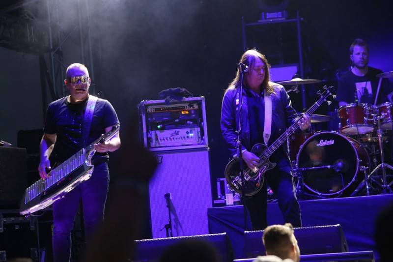 V Mikulově se dotkli Lucie. Kapela zahrála své největší hity, na koncert přijel i Leoš Mareš