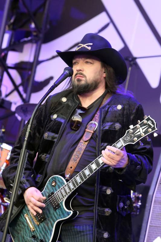 V Mikulově se dotkli Lucie. Kapela zahrála své největší hity, na koncert přijel i Leoš Mareš