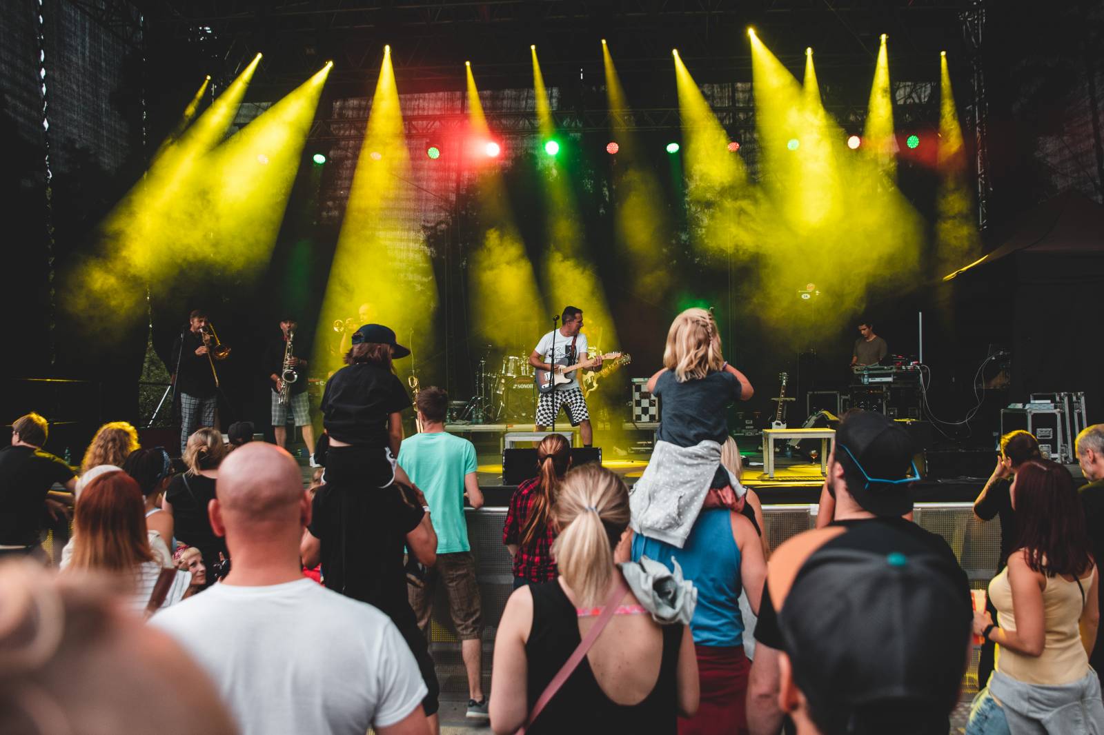 Polemic roztančili Ledárny Braník. Pařilo se až do noci