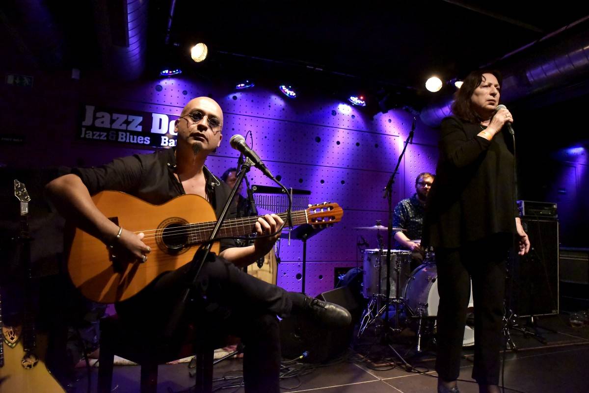 Shahab Toloui Band v Jazz Docku pokřtil album Terra Mediterranea