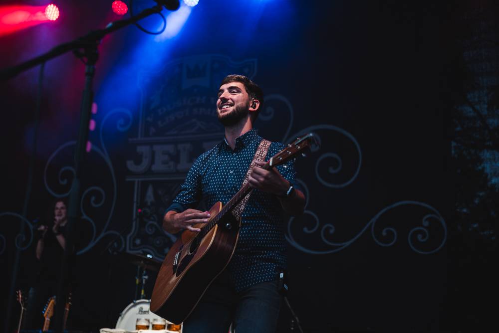 Jelen v pražských Ledárnách odolal hromům a bleskům
