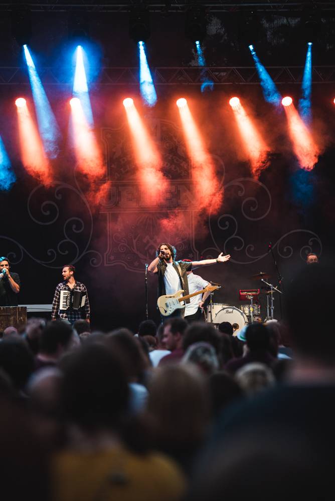 Jelen v pražských Ledárnách odolal hromům a bleskům