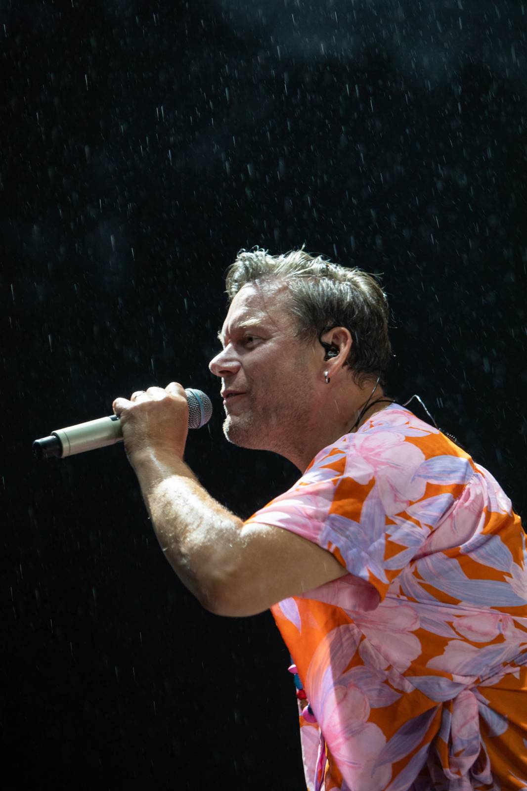 Monkey Business: Funková bouře nad branickou ledárnou