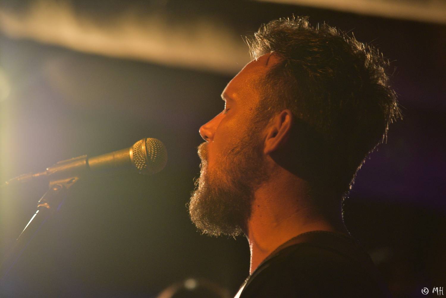 Anna K. rozehnala mračna nad Plzní, Zach's Pub zaplnila k prasknutí