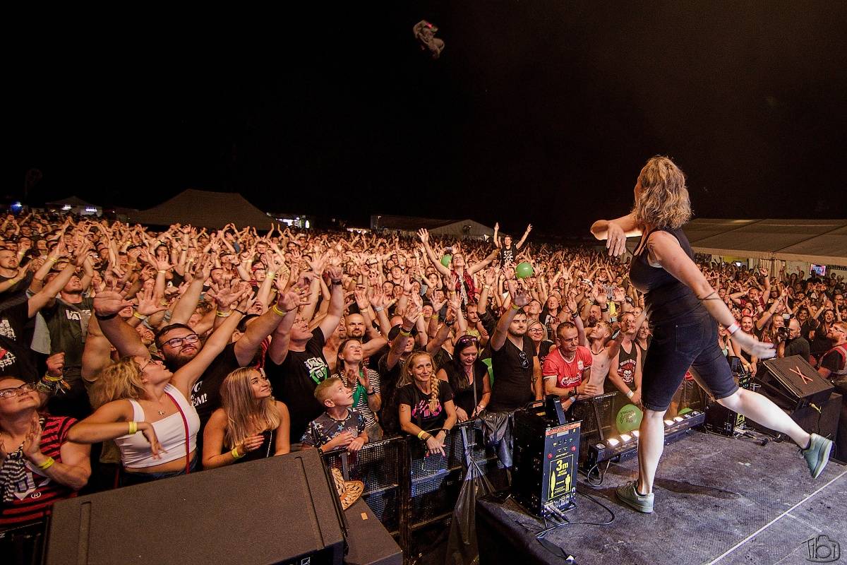 Punk v lázních. Na Barvách léta zahráli Tři sestry, SPS, Harlej, Wohnout nebo Vypsaná fiXa