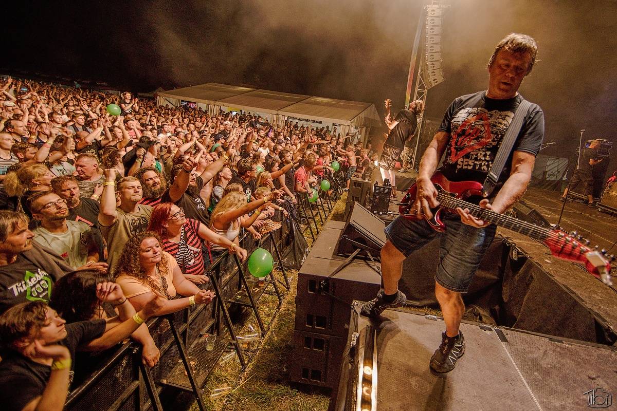 Punk v lázních. Na Barvách léta zahráli Tři sestry, SPS, Harlej, Wohnout nebo Vypsaná fiXa