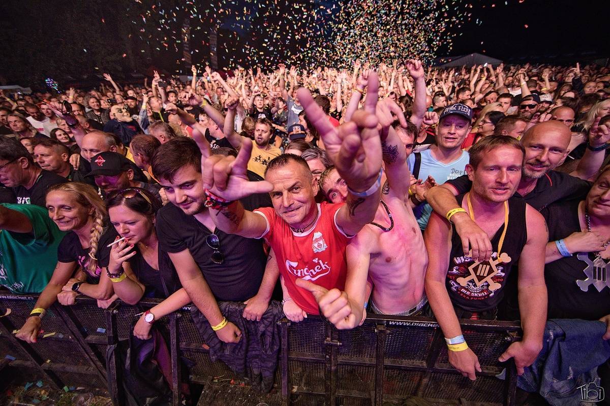 Punk v lázních. Na Barvách léta zahráli Tři sestry, SPS, Harlej, Wohnout nebo Vypsaná fiXa