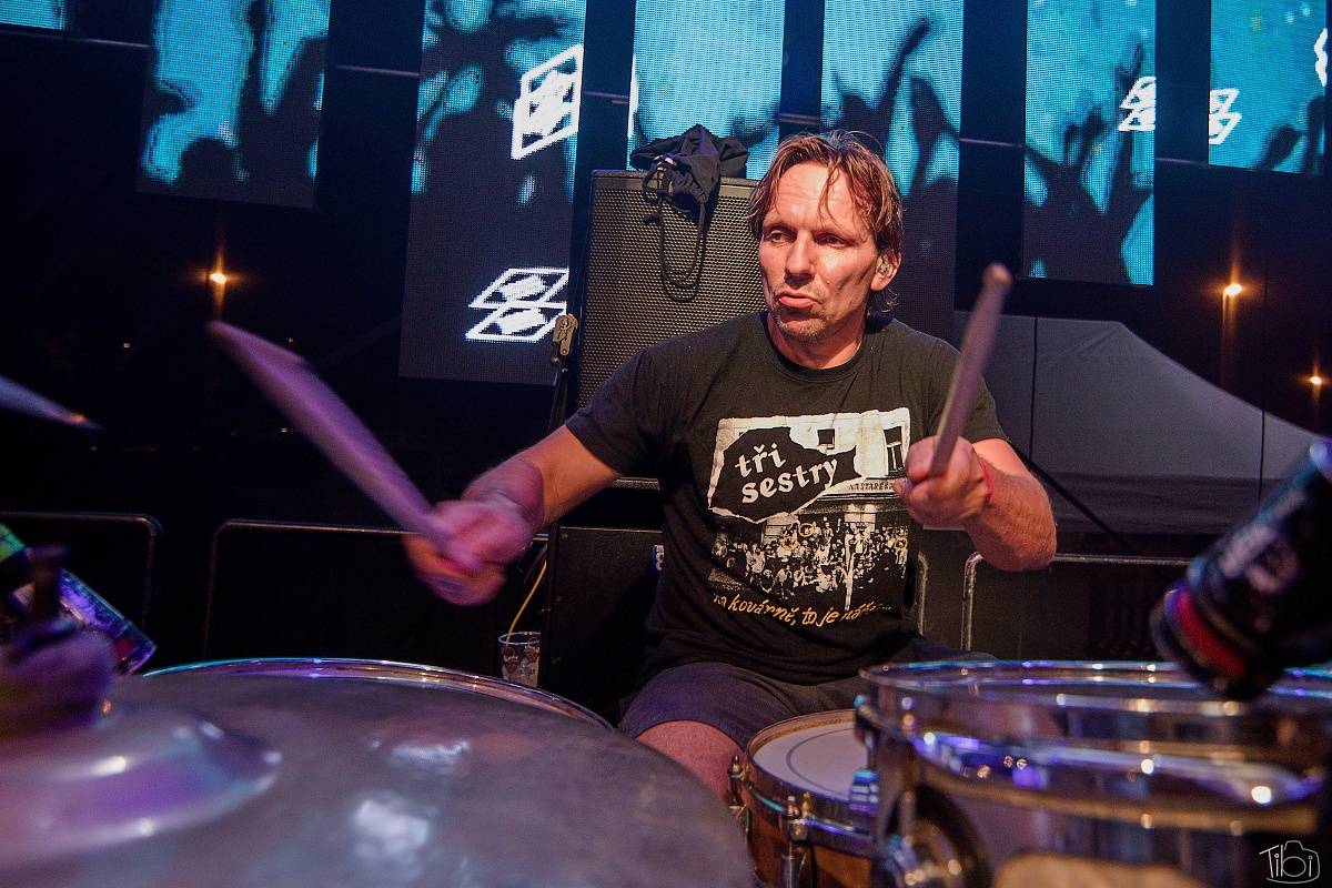 Punk v lázních. Na Barvách léta zahráli Tři sestry, SPS, Harlej, Wohnout nebo Vypsaná fiXa