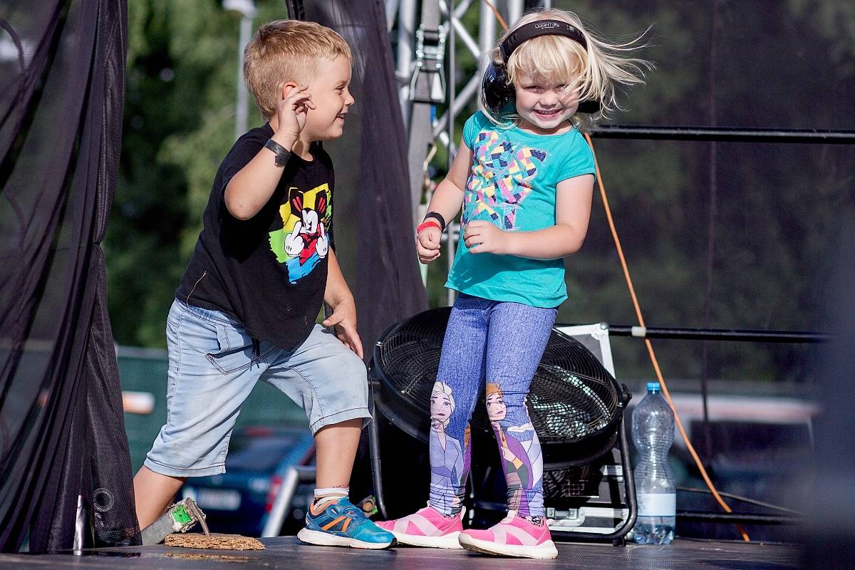 Punk v lázních. Na Barvách léta zahráli Tři sestry, SPS, Harlej, Wohnout nebo Vypsaná fiXa