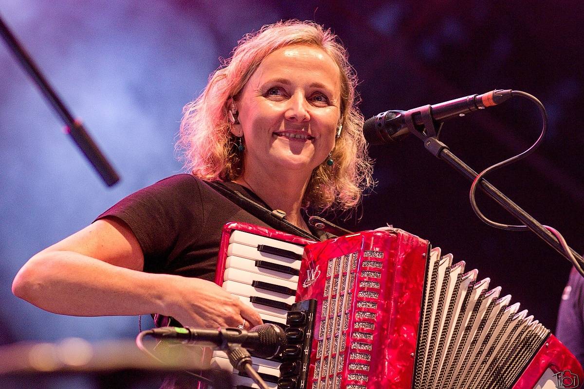 Punk v lázních. Na Barvách léta zahráli Tři sestry, SPS, Harlej, Wohnout nebo Vypsaná fiXa