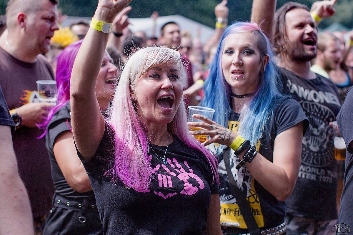 Punk v lázních. Na Barvách léta zahráli Tři sestry, SPS, Harlej, Wohnout nebo Vypsaná fiXa