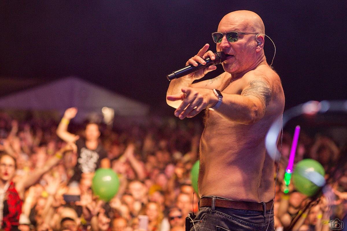 Punk v lázních. Na Barvách léta zahráli Tři sestry, SPS, Harlej, Wohnout nebo Vypsaná fiXa