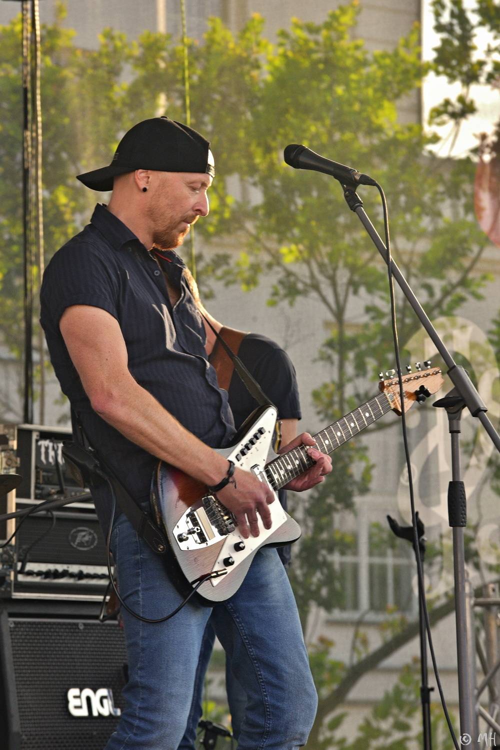 Trautenberk dobyli plzeňský pivovar, fanoušci zbourali zábrany