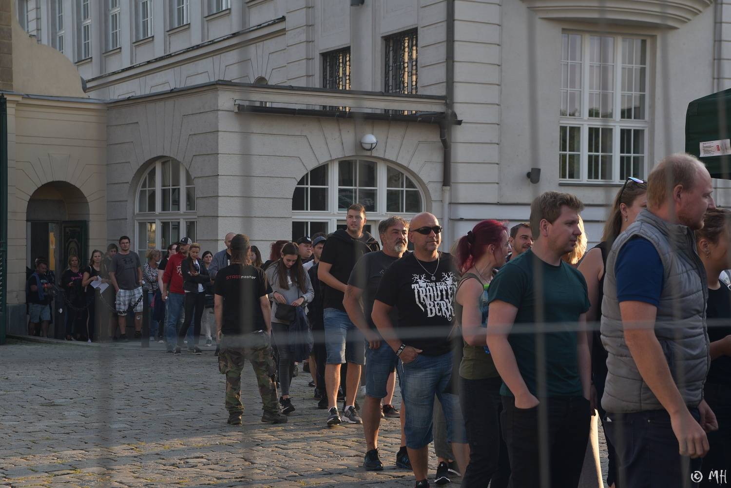 Trautenberk dobyli plzeňský pivovar, fanoušci zbourali zábrany