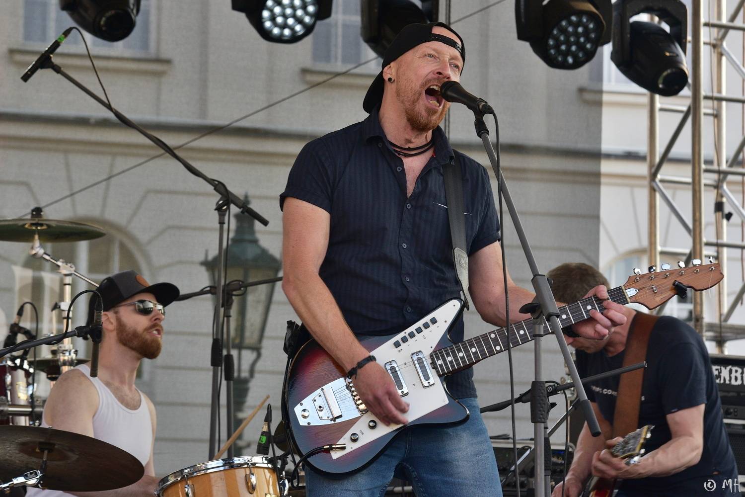 Trautenberk dobyli plzeňský pivovar, fanoušci zbourali zábrany