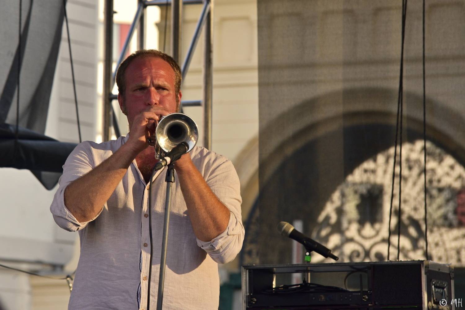 Trautenberk dobyli plzeňský pivovar, fanoušci zbourali zábrany