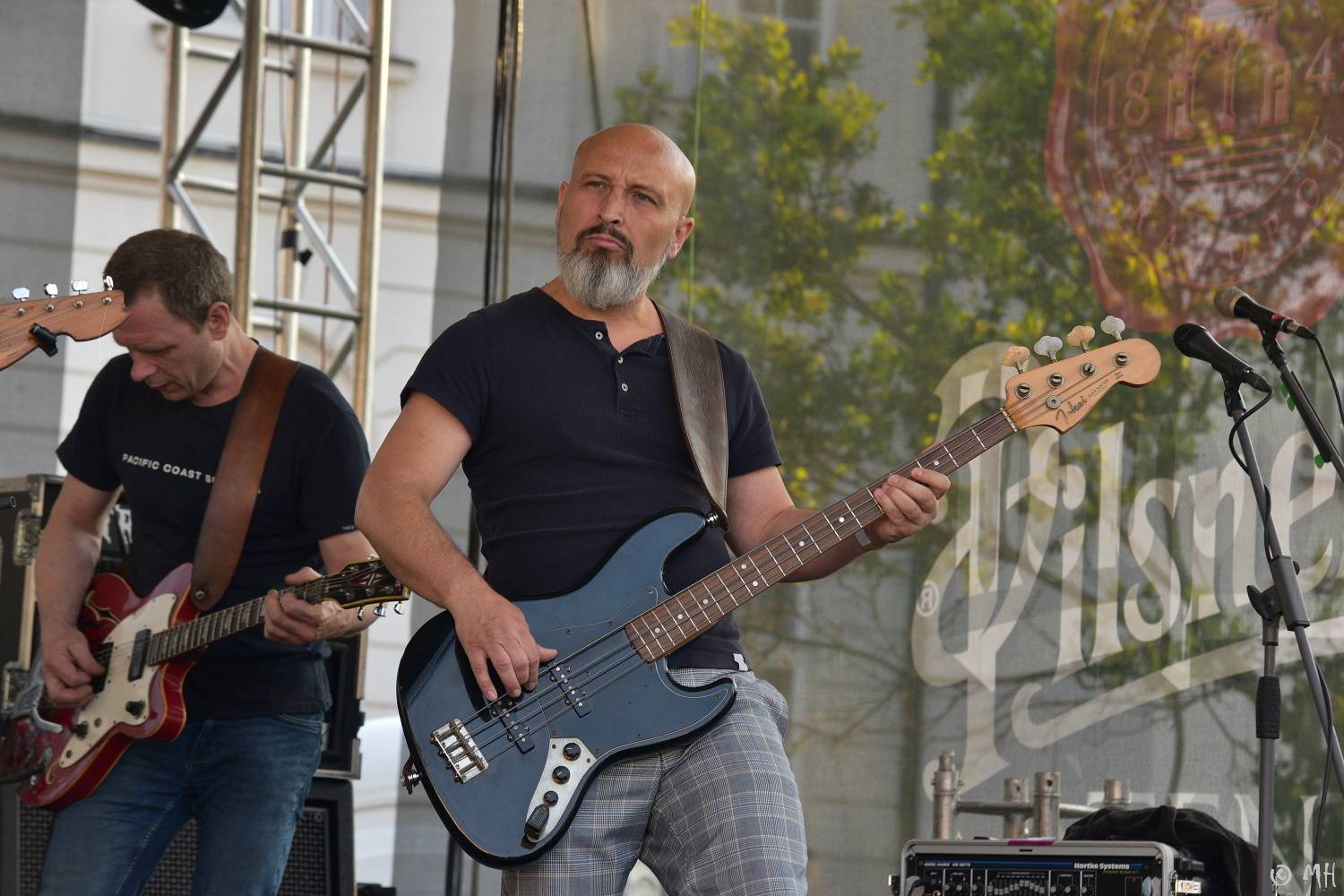 Trautenberk dobyli plzeňský pivovar, fanoušci zbourali zábrany