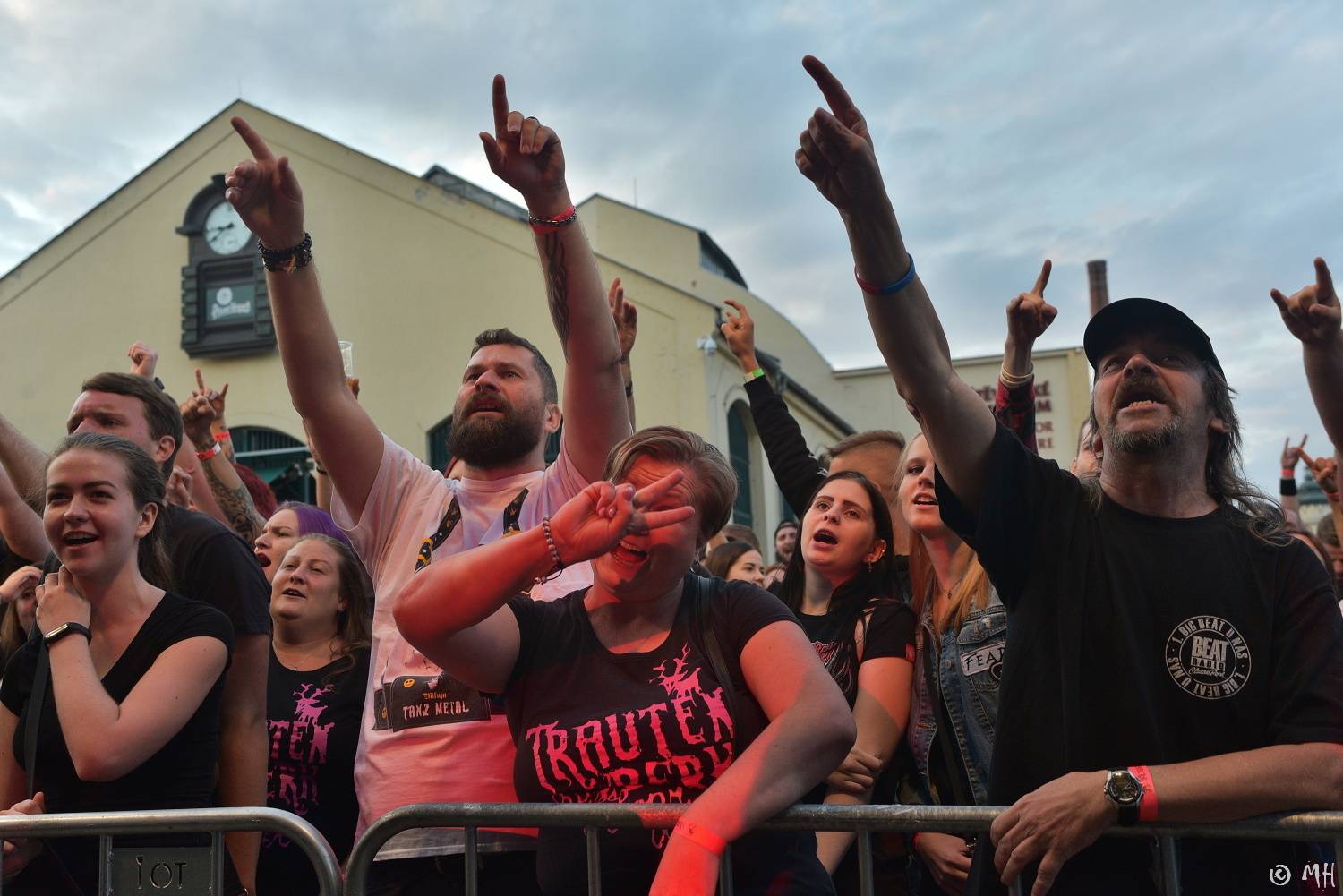Trautenberk dobyli plzeňský pivovar, fanoušci zbourali zábrany
