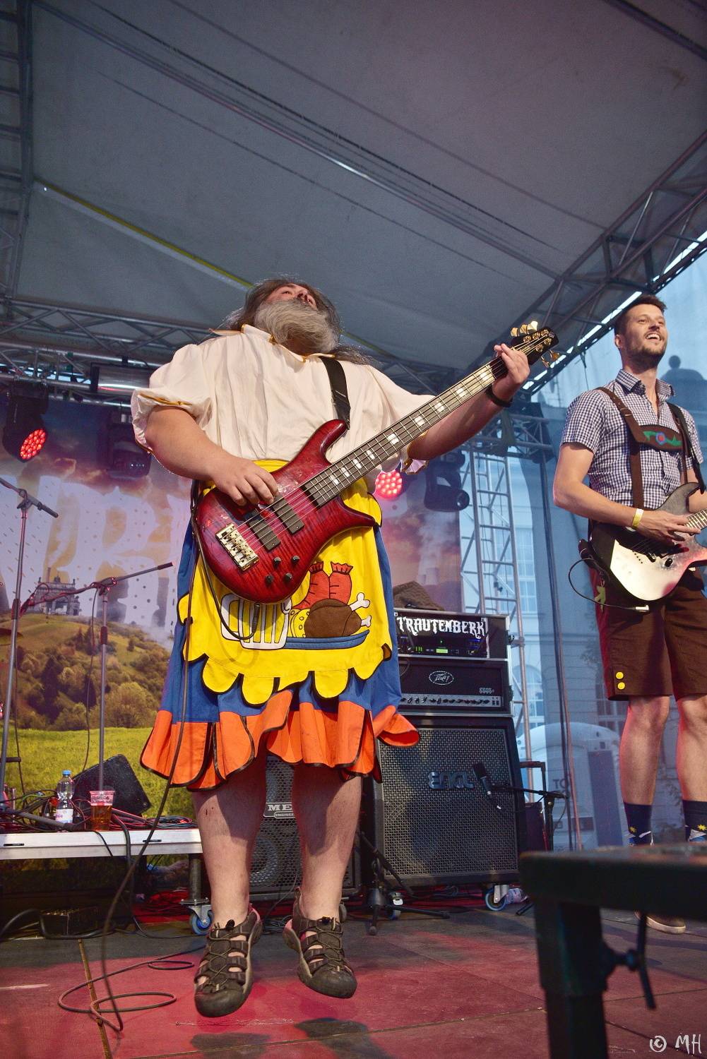 Trautenberk dobyli plzeňský pivovar, fanoušci zbourali zábrany