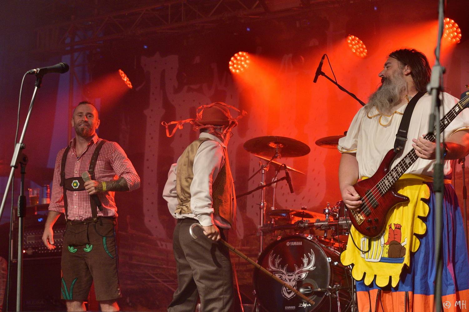 Trautenberk dobyli plzeňský pivovar, fanoušci zbourali zábrany