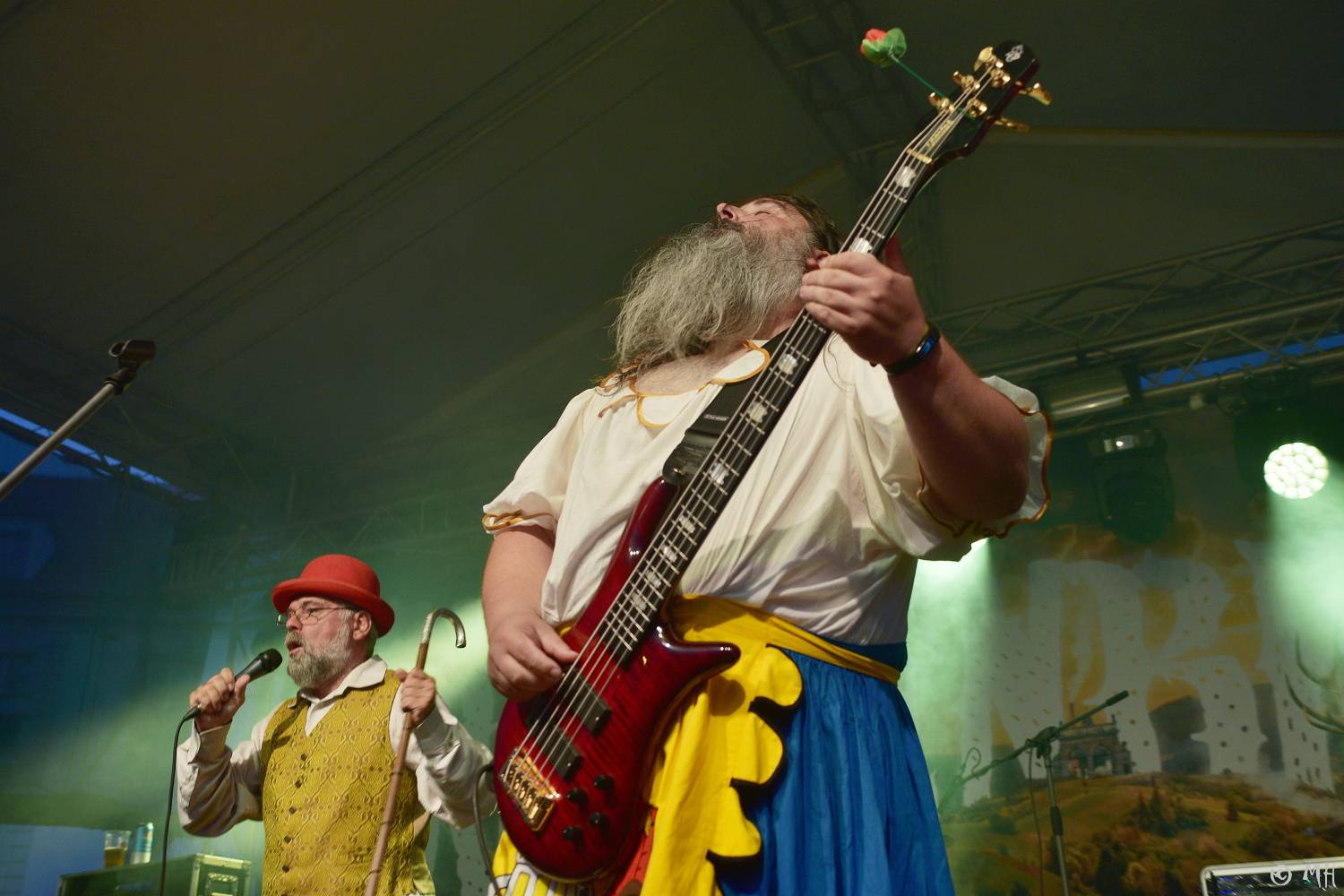 Trautenberk dobyli plzeňský pivovar, fanoušci zbourali zábrany