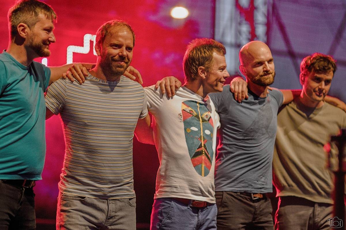 Zrní slaví dvacet let své existence. V Českých Budějovicích z kapely čišely přirozenost, pohoda a sehranost