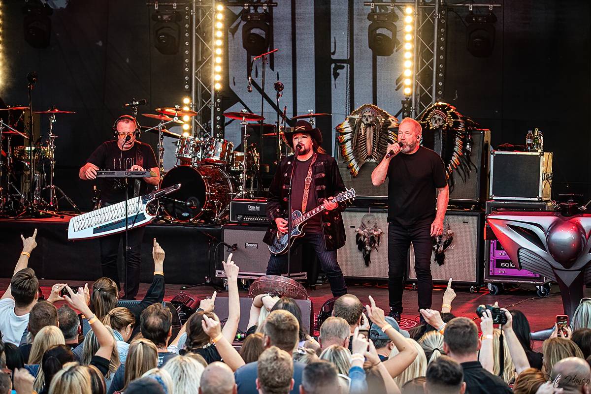 Lucie to rozjela v Třebívlicích, zahrála své největší hity