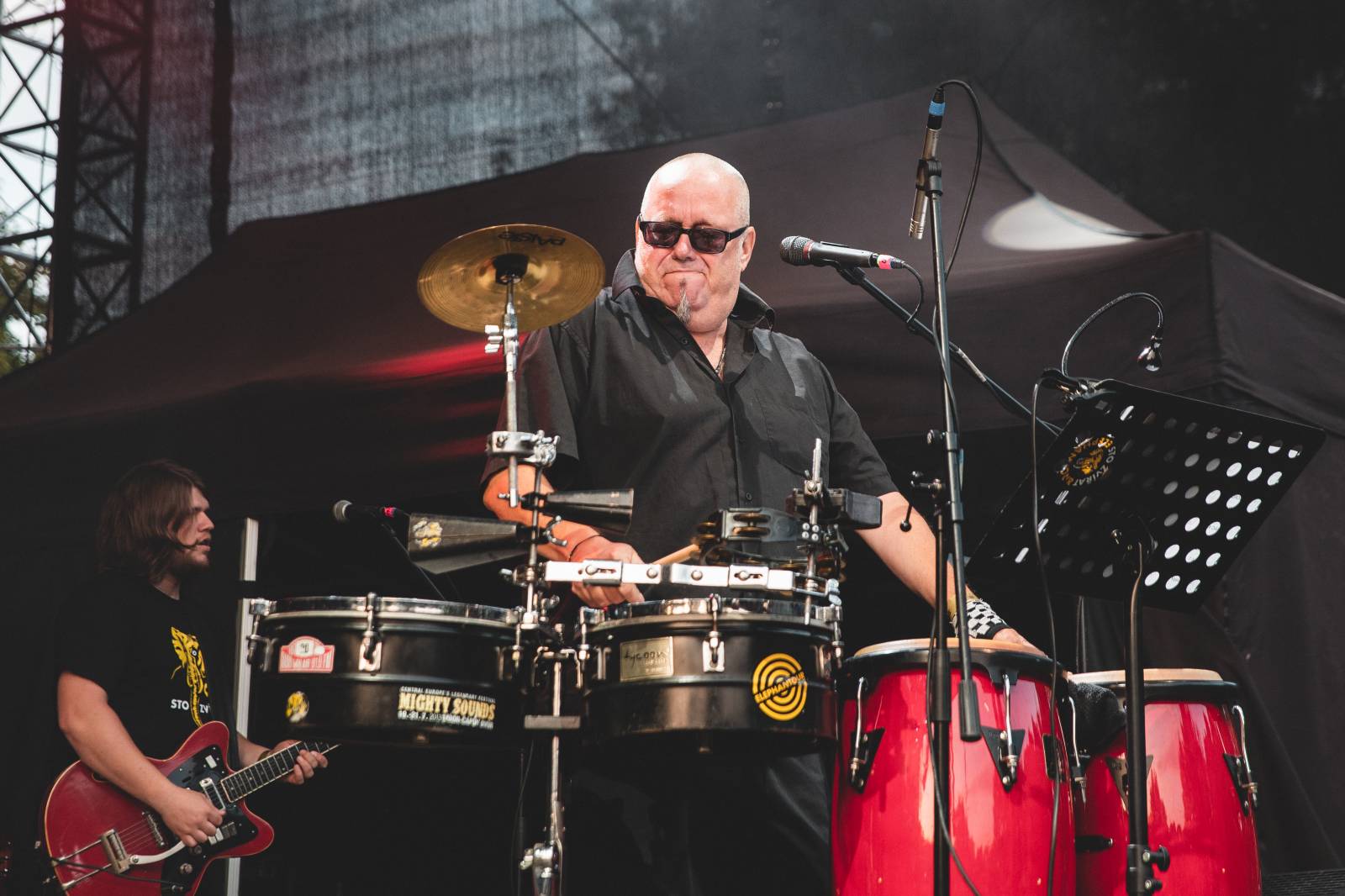 V Ledárnách Braník není o zábavu nouze, tentokrát se o ni postarala kapela Sto zvířat