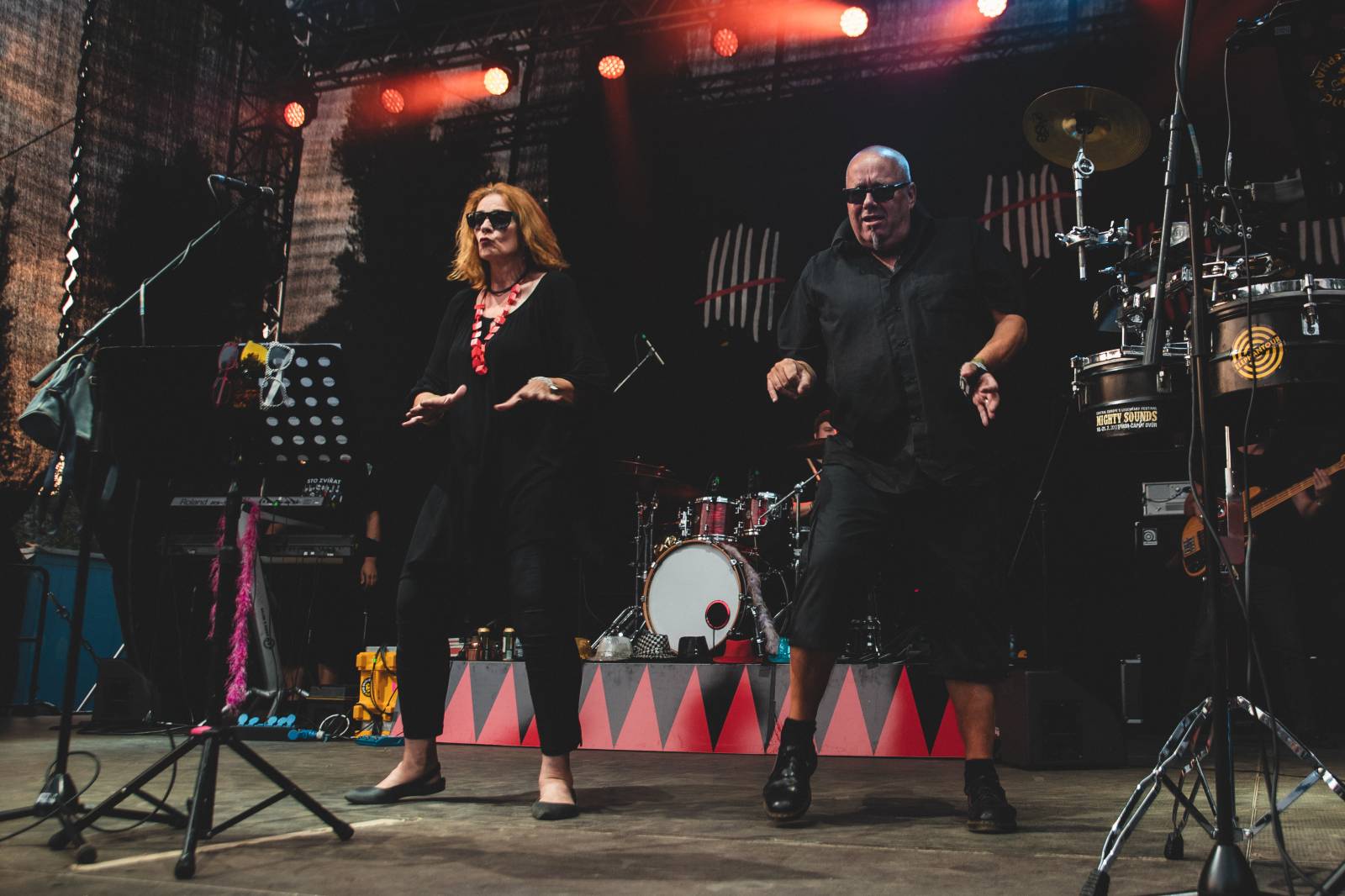 V Ledárnách Braník není o zábavu nouze, tentokrát se o ni postarala kapela Sto zvířat