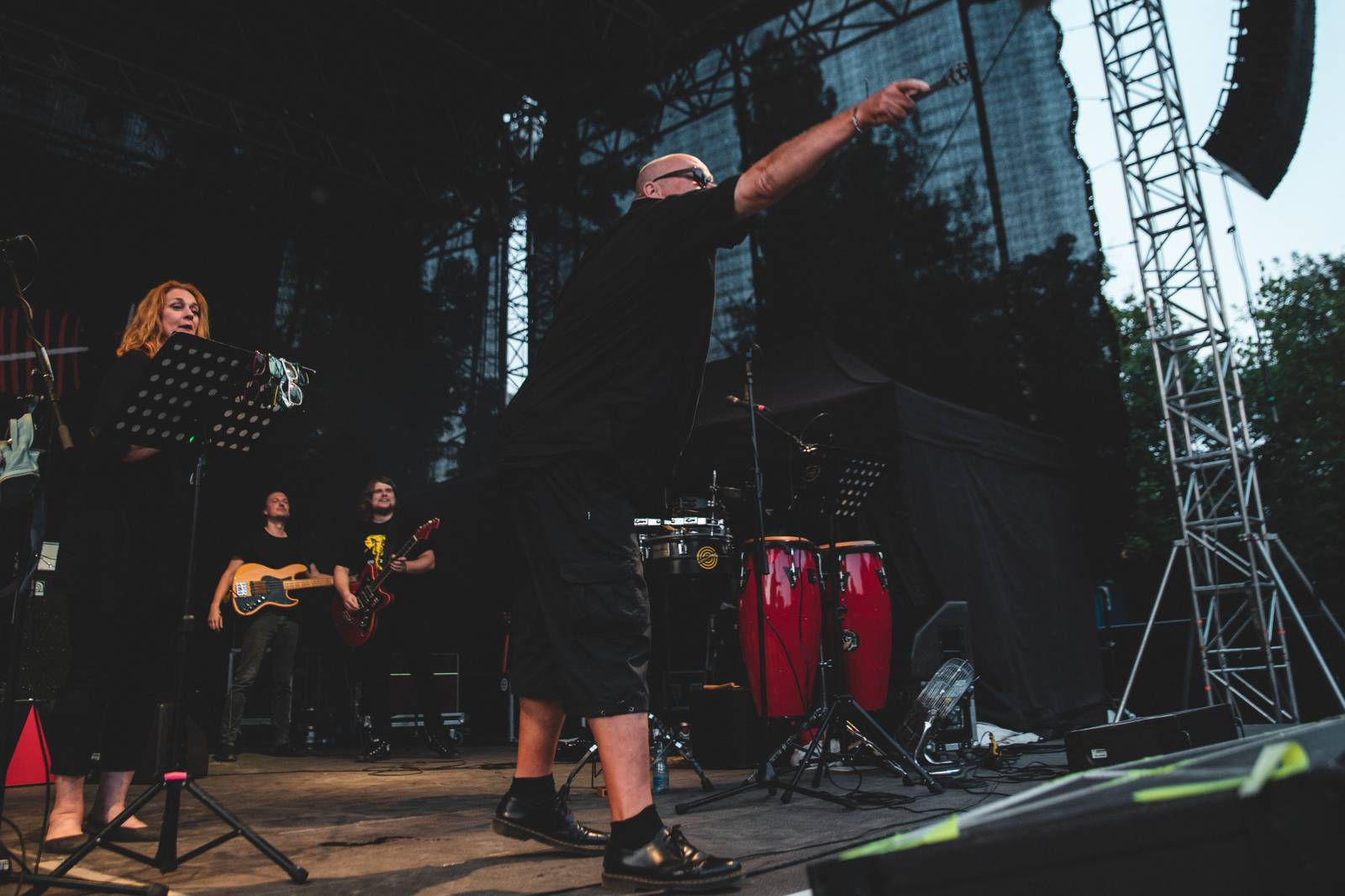 V Ledárnách Braník není o zábavu nouze, tentokrát se o ni postarala kapela Sto zvířat