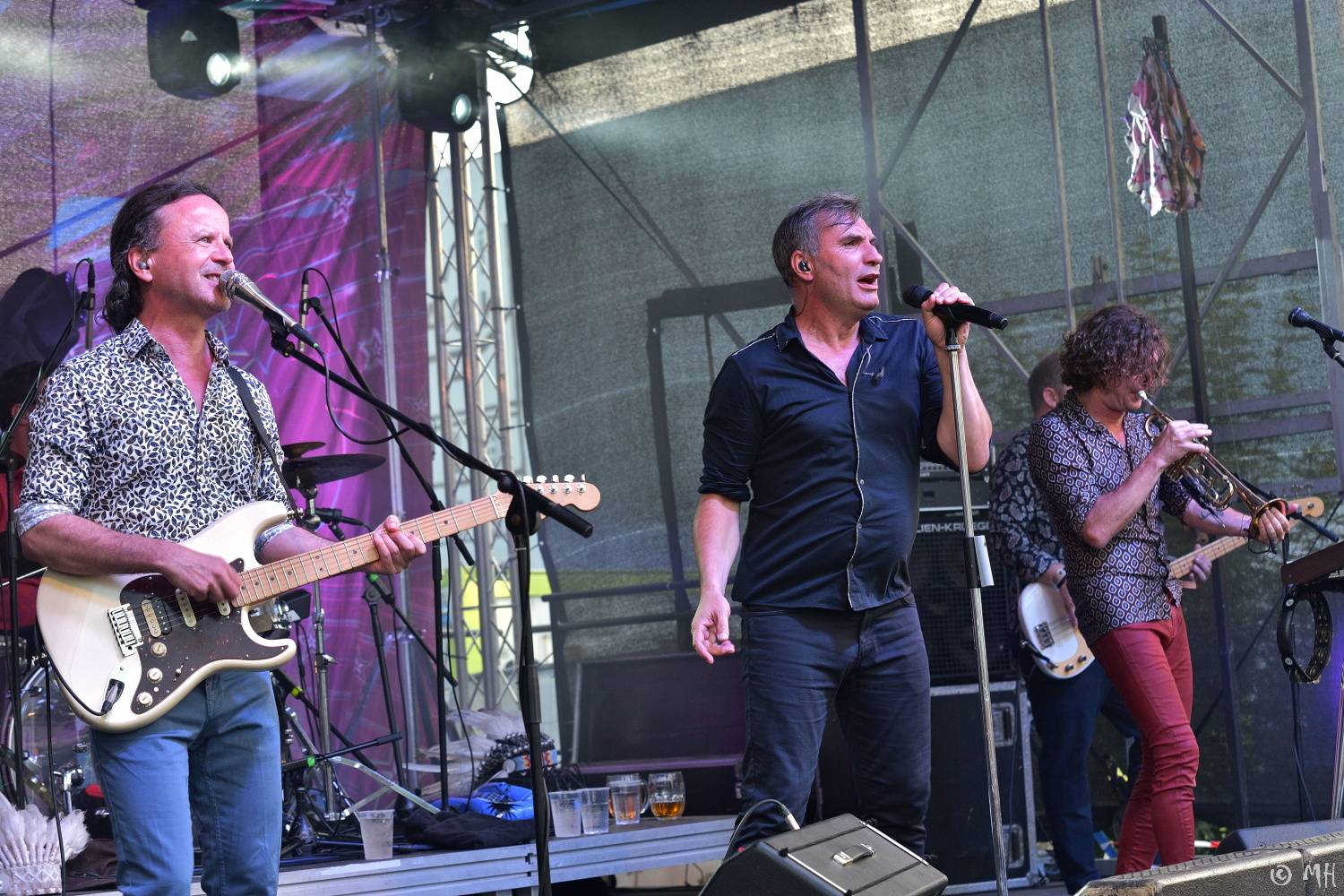 Mig 21 rozparádili fanoušky, kalhotky létaly v plzeňském Leháru vzduchem