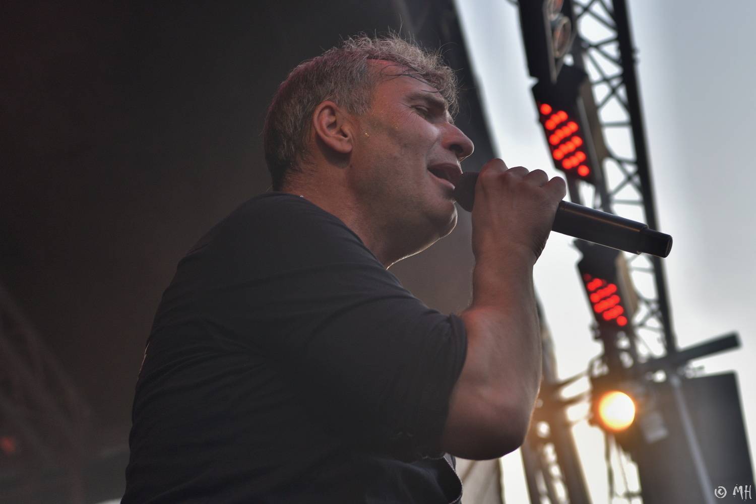 Mig 21 rozparádili fanoušky, kalhotky létaly v plzeňském Leháru vzduchem