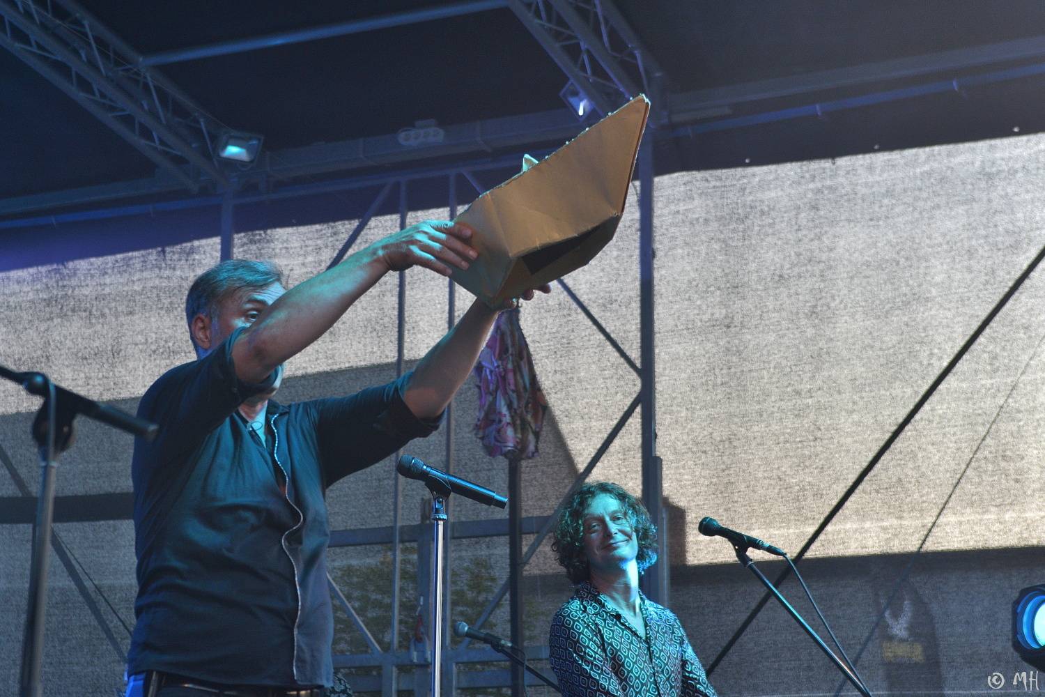 Mig 21 rozparádili fanoušky, kalhotky létaly v plzeňském Leháru vzduchem