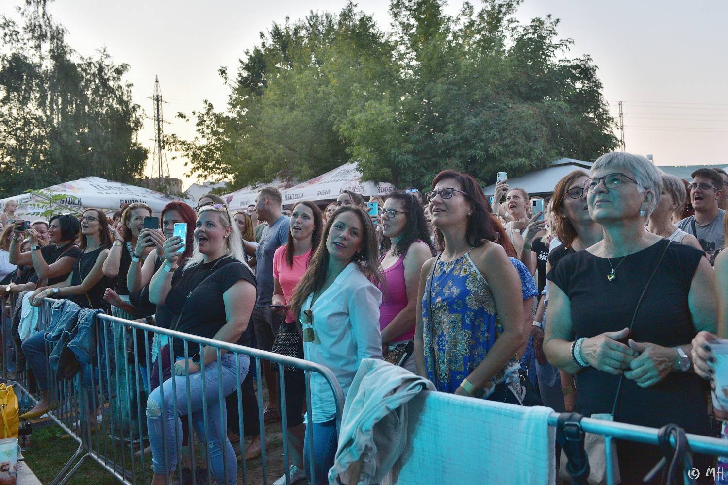 Mig 21 rozparádili fanoušky, kalhotky létaly v plzeňském Leháru vzduchem
