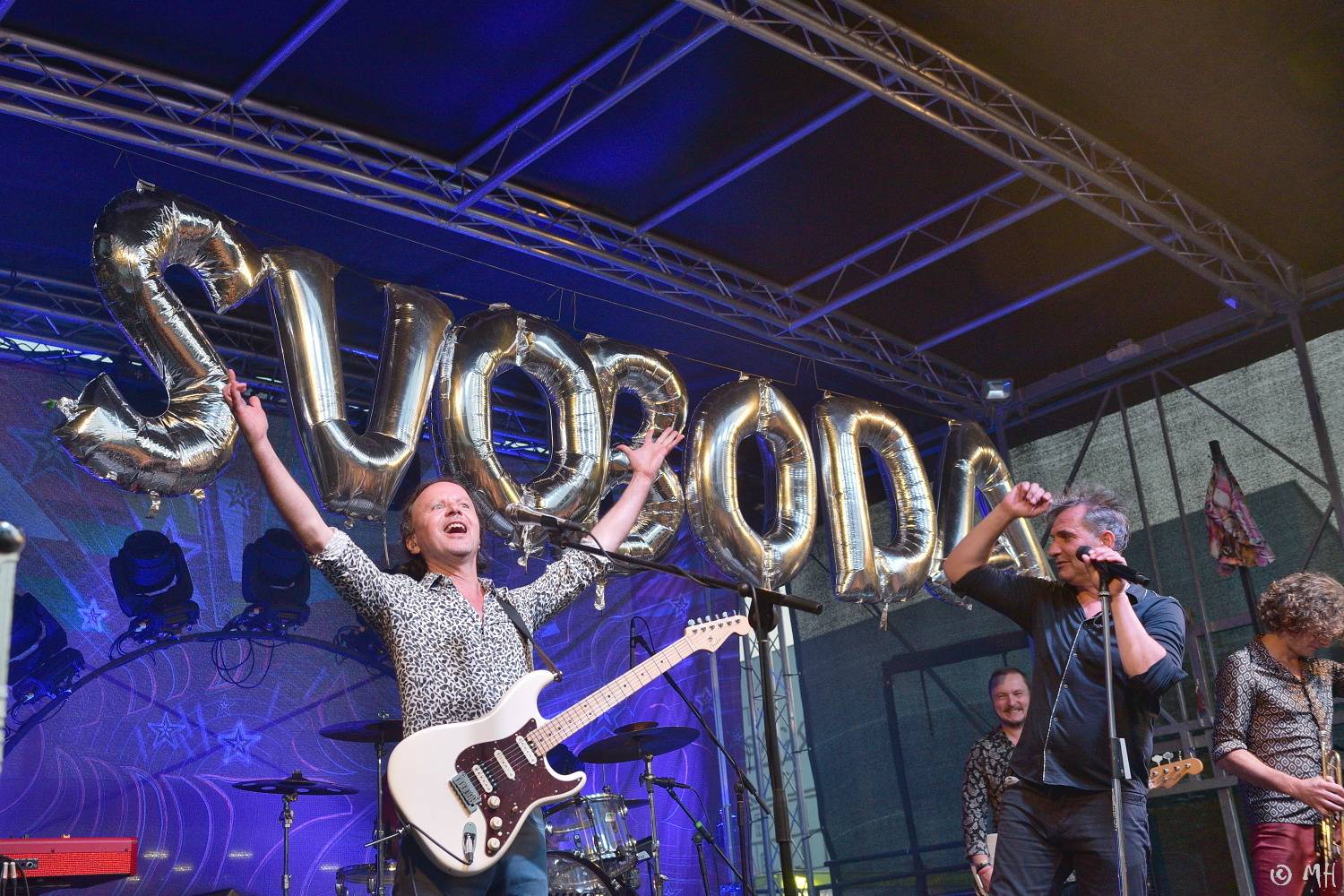 Mig 21 rozparádili fanoušky, kalhotky létaly v plzeňském Leháru vzduchem