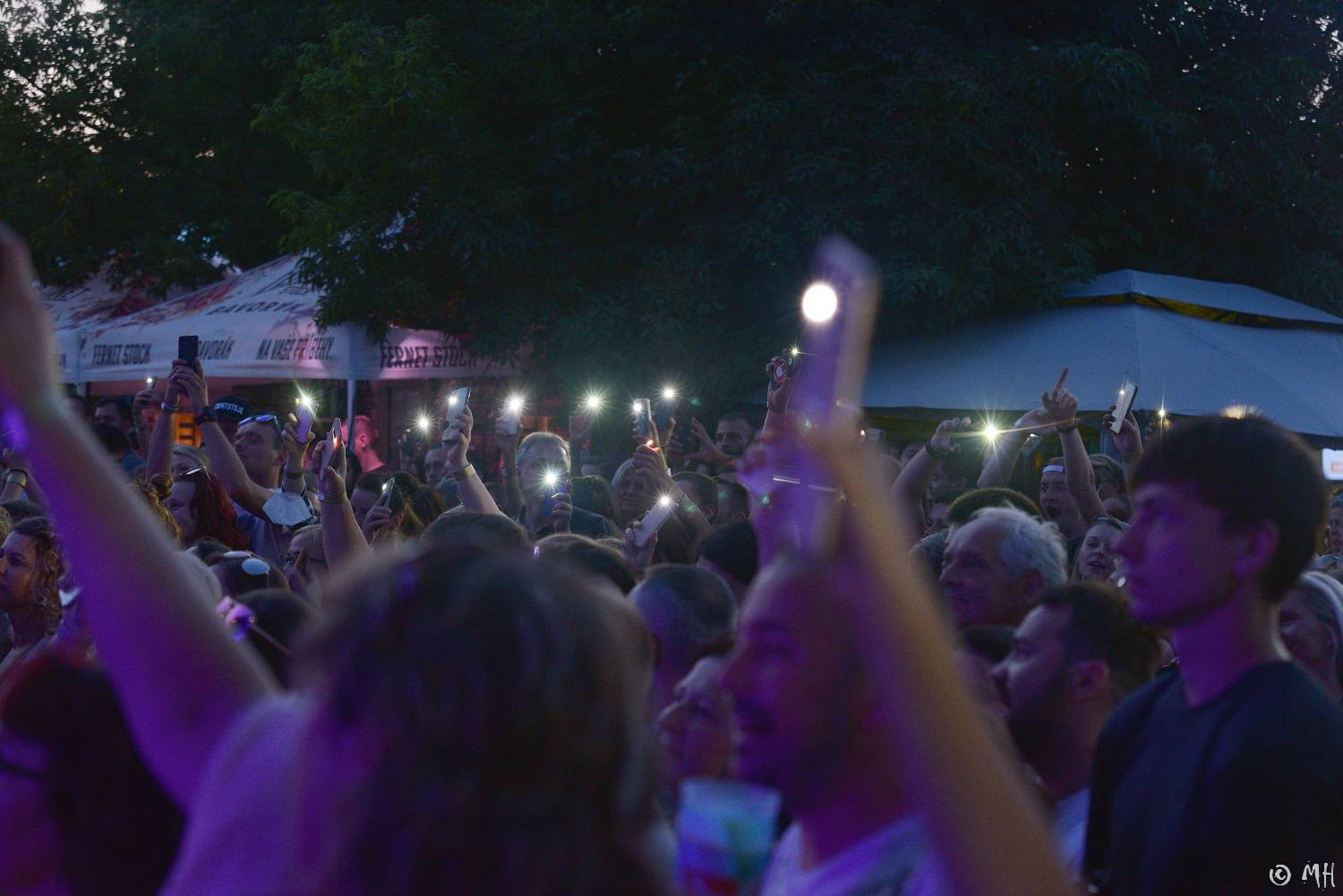 Mig 21 rozparádili fanoušky, kalhotky létaly v plzeňském Leháru vzduchem