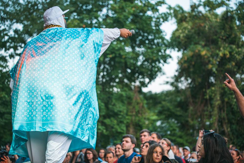 Kapitán Demo oslavil v Ledárnách Braník narozeniny svých fanoušků novým singlem 