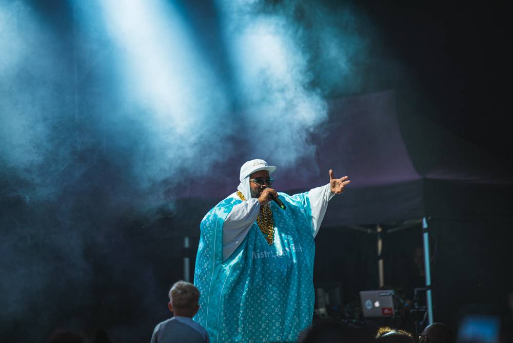 Kapitán Demo oslavil v Ledárnách Braník narozeniny svých fanoušků novým singlem 