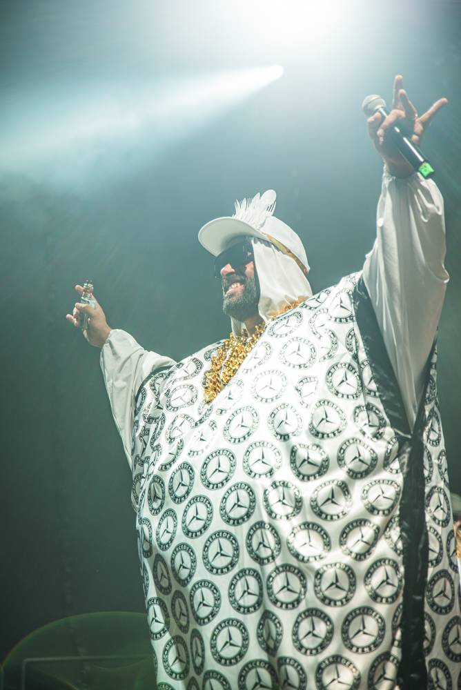 Kapitán Demo oslavil v Ledárnách Braník narozeniny svých fanoušků novým singlem 